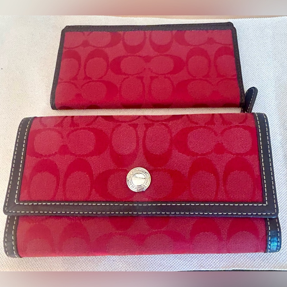 COACH Wallet and Cheque Book Holder Set